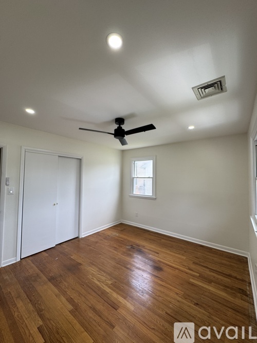 2817 East Oakland Drive 3 Beds Single Family Home for Rent - Photo gallery 5