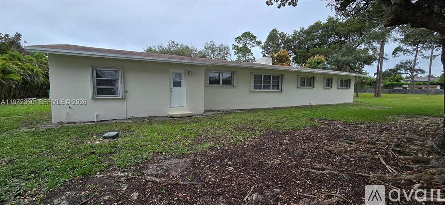 6500 SW 82nd Ave 4 Beds Single Family Home for Rent - Photo gallery 2