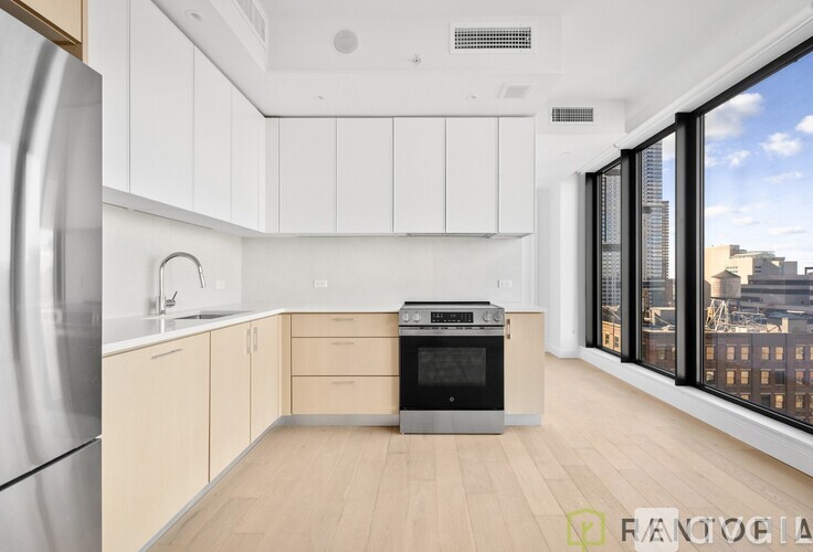622 11th Avenue 2 Beds Apartment for Rent - Photo gallery 4