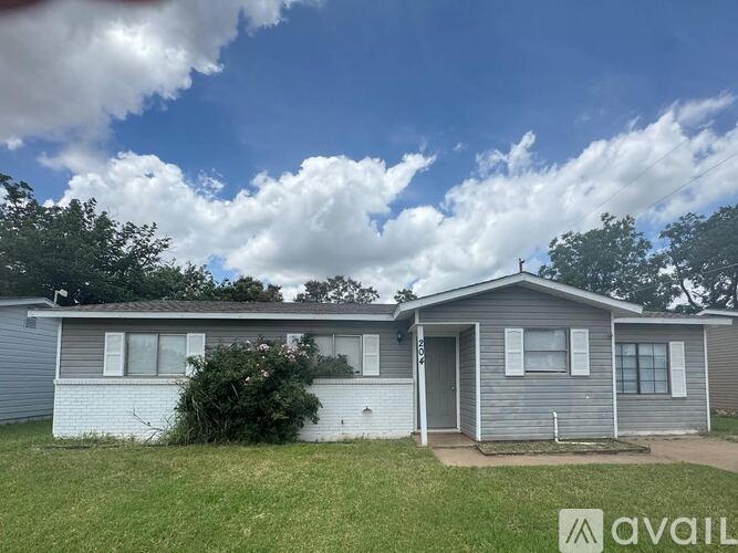 204 W Garden Dr 3 Beds Single Family Home for Rent - Photo gallery 1