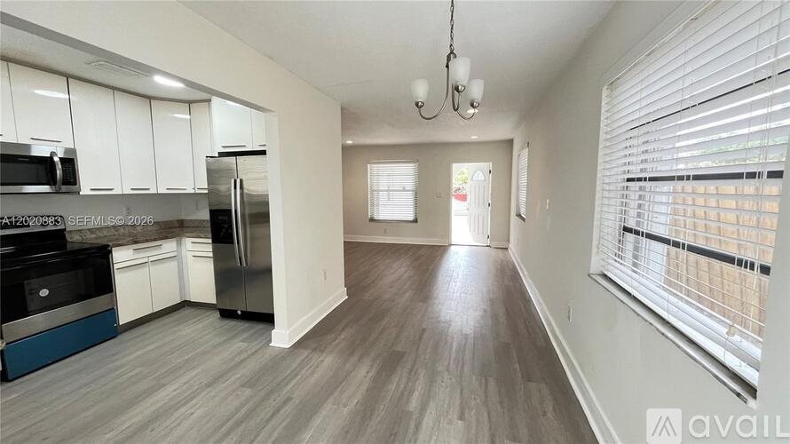 1809 NW 33rd St