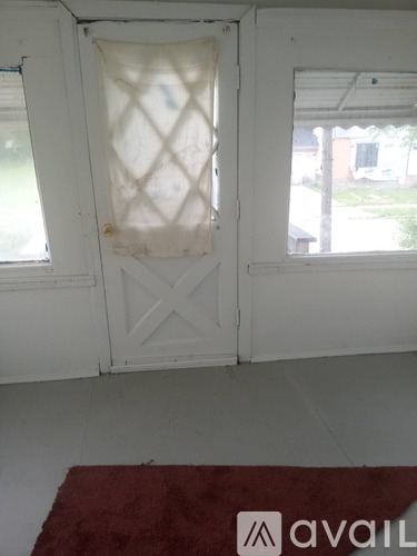 442 Central Avenue 2 Beds Single Family Home for Rent - Photo gallery 5