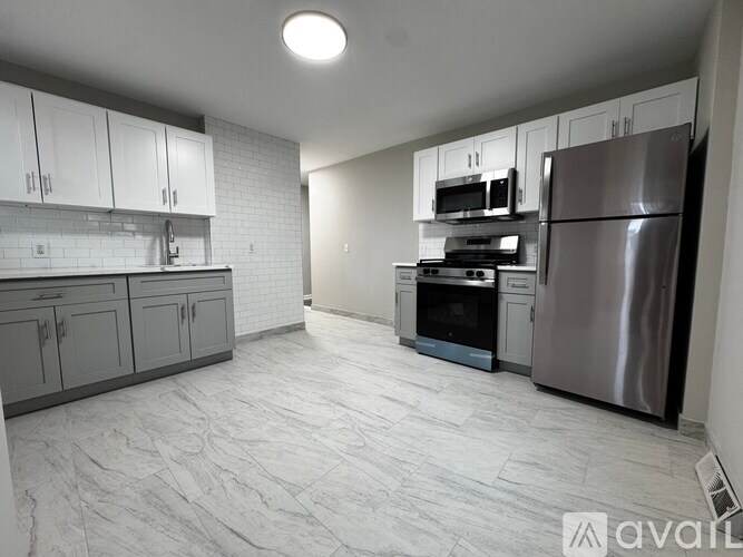 45 Cowles St 3 Beds Apartment for Rent - Photo gallery 1