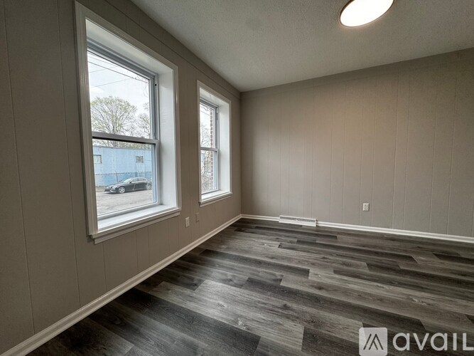 45 Cowles St 3 Beds Apartment for Rent - Photo gallery 5
