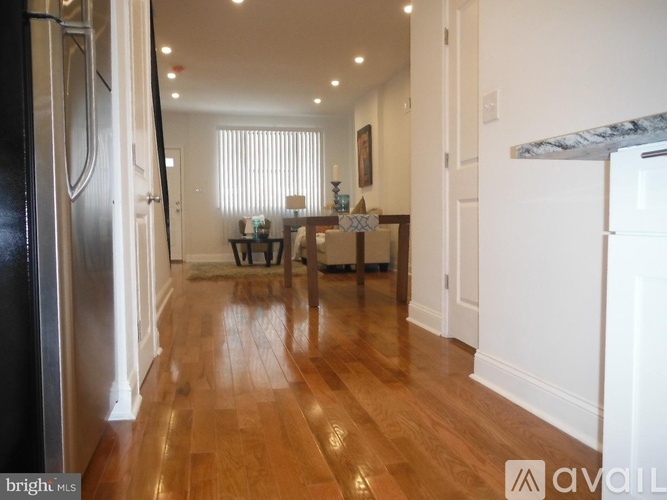 1537 South Chadwick Street 2 Beds Single Family Home for Rent - Photo gallery 4