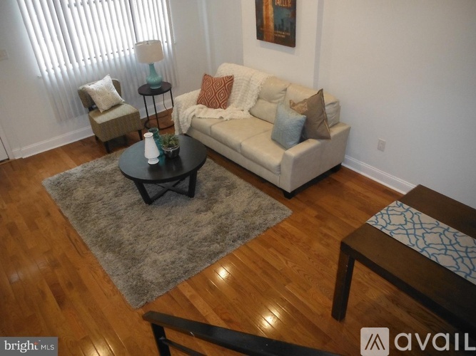 1537 South Chadwick Street 2 Beds Single Family Home for Rent - Photo gallery 5