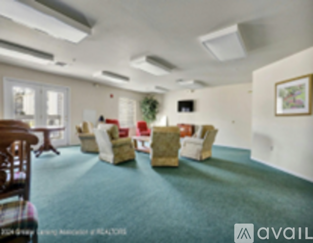 338 West Saginaw Street 1 Apartment for Rent - Photo gallery 5
