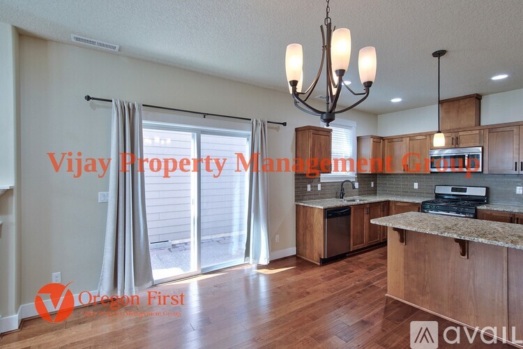 410 Southwest Basilone Terrace 4 Beds Single Family Home for Rent - Photo gallery 4