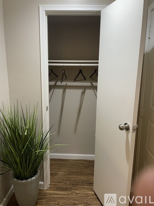 4801 S Wadsworth Blvd 1 Apartment for Rent - Photo gallery 2