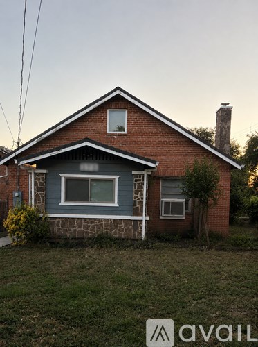 2850 Myers Street 3 Beds Apartment for Rent