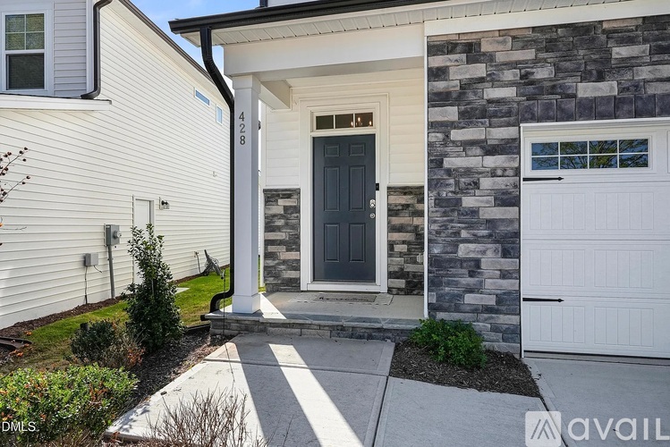 428 Longleaf Glen Lane 4 Beds Single Family Home for Rent - Photo gallery 4