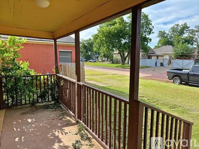1906 8th St 3 Beds Single Family Home for Rent - Photo gallery 2