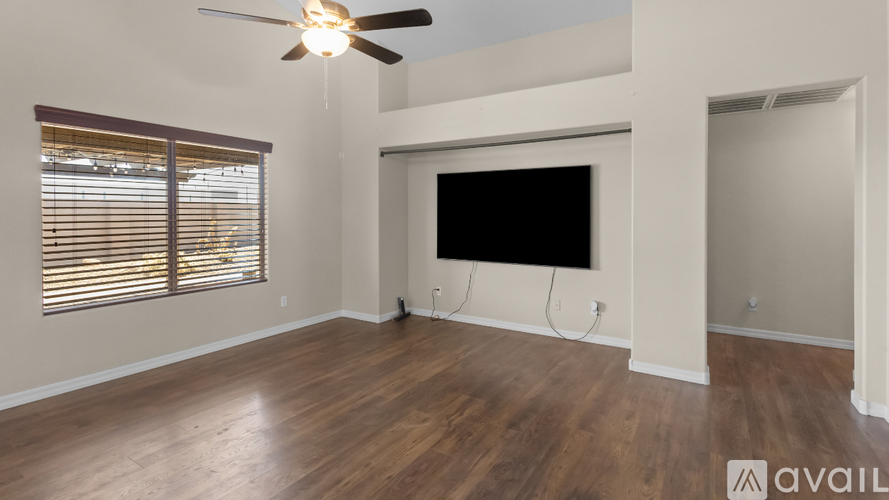 2501 S 255th Dr 4 Beds Single Family Home for Rent - Photo gallery 4
