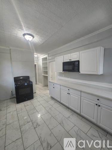 848 S 14th St