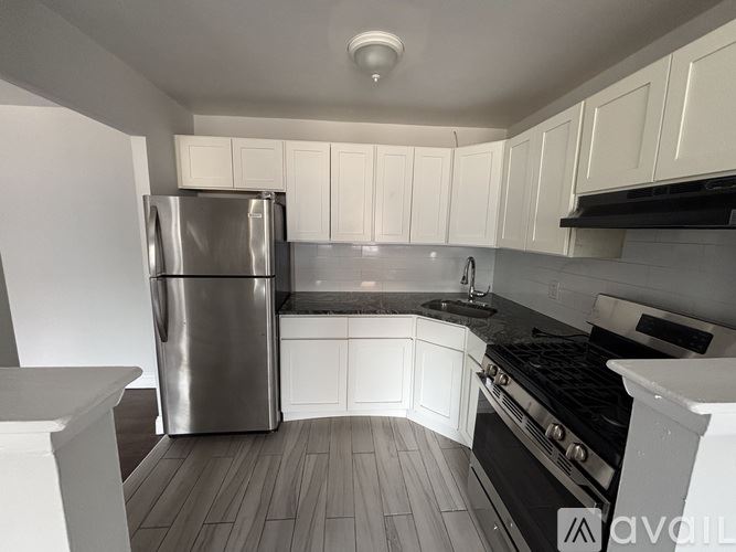 538 W 7th St photo