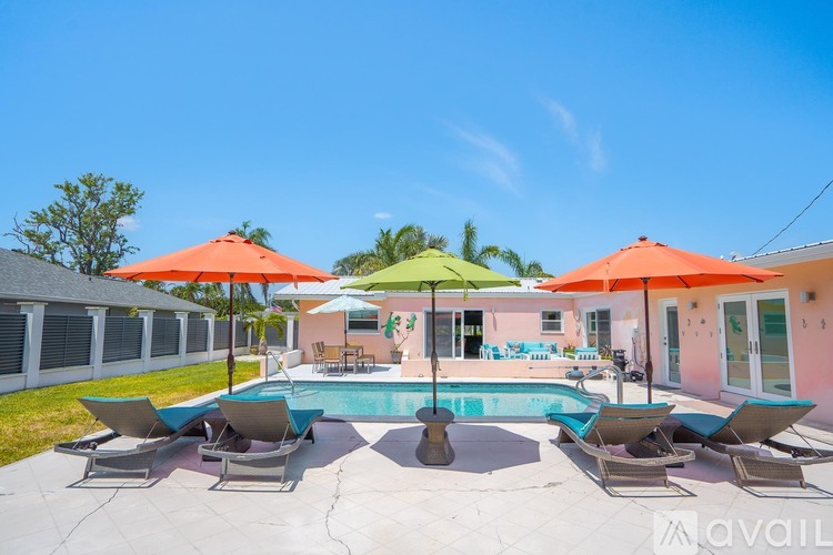 4056 38th Way S 4 Beds Single Family Home for Rent - Photo gallery 2