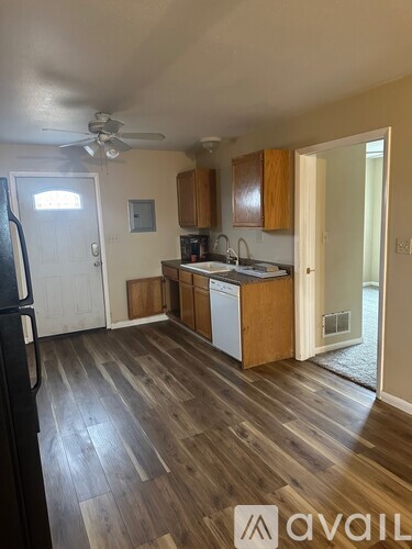 1016 North Division Avenue 2 Beds Apartment for Rent - Photo gallery 3