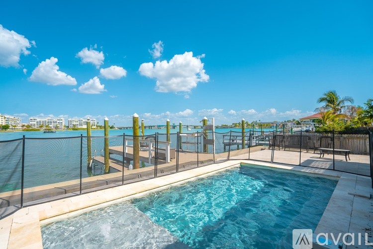 7885 Boca Ciega Dr 2 Beds Apartment for Rent - Photo gallery 3