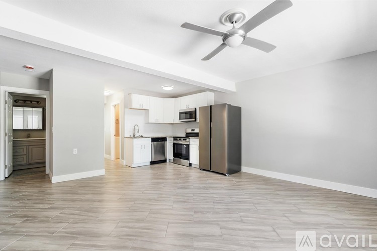 7885 Boca Ciega Dr 2 Beds Apartment for Rent - Photo gallery 4