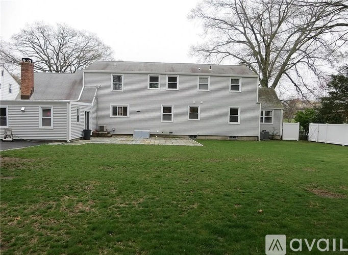 276 High Ridge Rd 5 Beds Single Family Home for Rent - Photo gallery 2