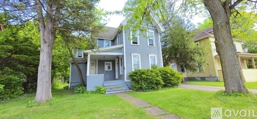 151 Tompkins St 3 Beds Apartment for Rent - Photo gallery 1