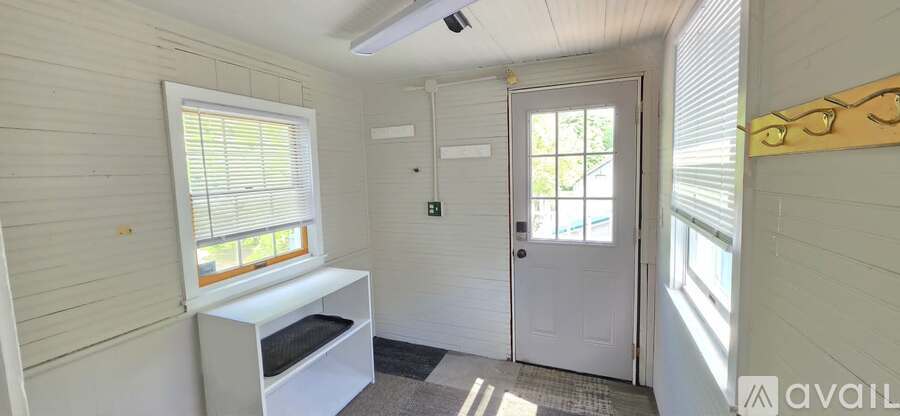 151 Tompkins St 3 Beds Apartment for Rent - Photo gallery 2
