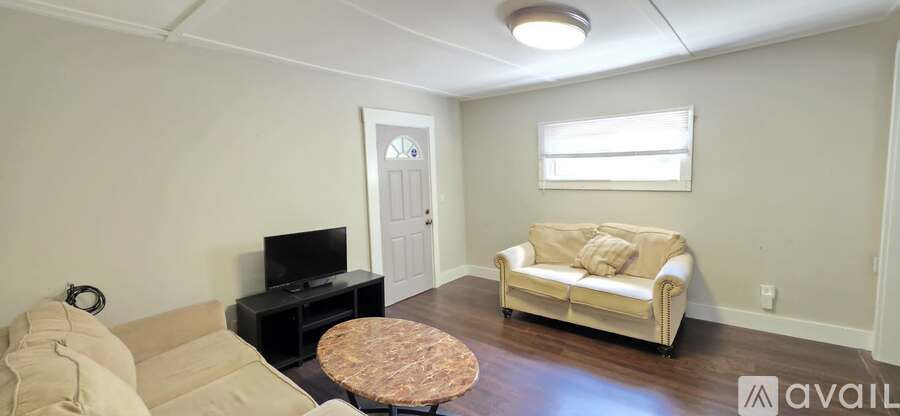 151 Tompkins St 3 Beds Apartment for Rent - Photo gallery 4