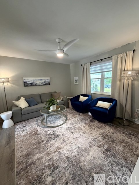413 Southeast Lana Court 3 Beds Apartment for Rent