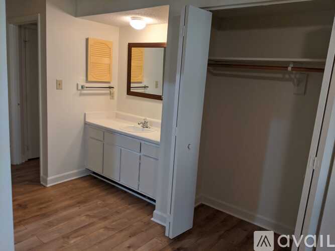 2510 Avent Ferry Road 2 Beds Single Family Home for Rent - Photo gallery 5