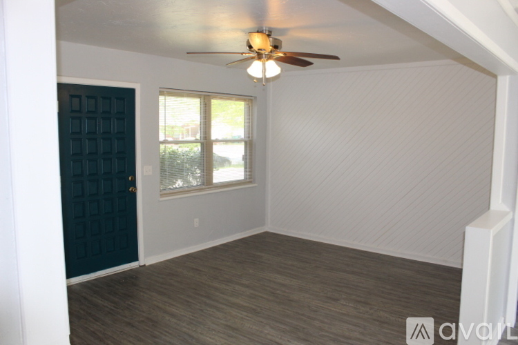 3828 NW 29th St 2 Beds Single Family Home for Rent - Photo gallery 2