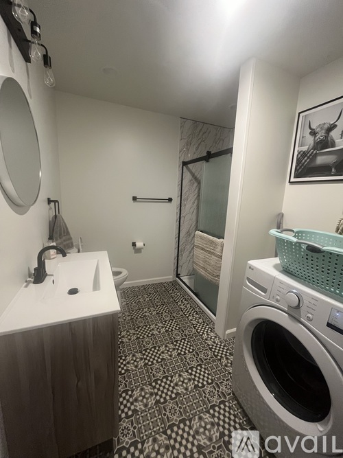 674 Clinton St 1 Apartment for Rent - Photo gallery 2