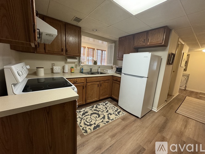 945 E Main St 2 Beds Apartment for Rent - Photo gallery 4