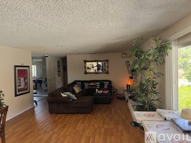 16241 Via Rancho 5 Beds Single Family Home for Rent - Photo gallery 5