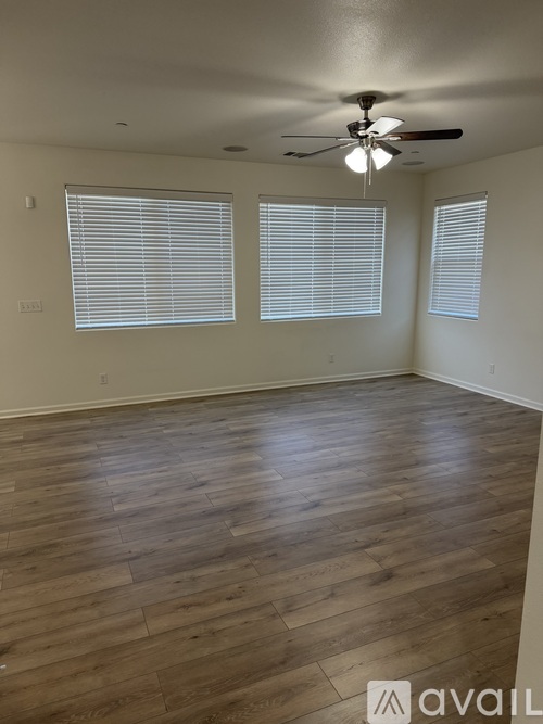 1774 W Burgundy Wy 4 Beds Single Family Home for Rent - Photo gallery 3