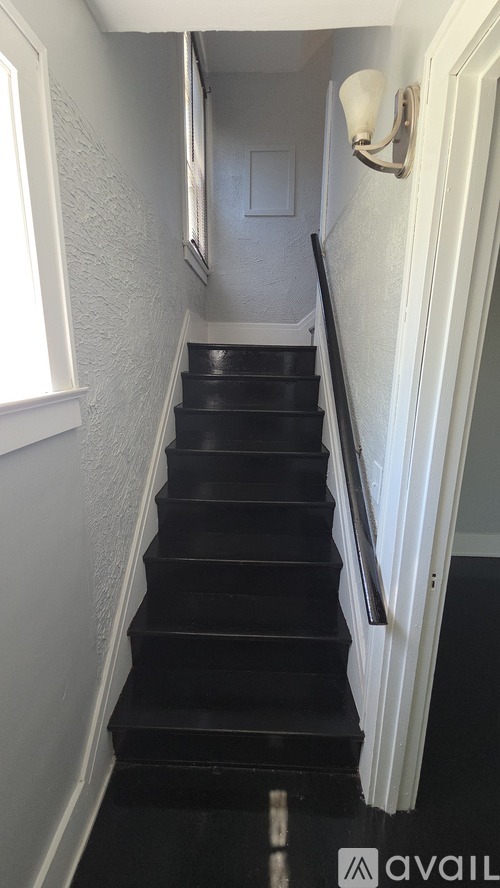 485 Sawyer Street 3 Beds Single Family Home for Rent - Photo gallery 2
