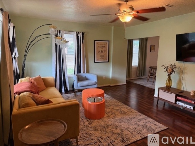 4907 Culmore Drive 4 Beds Single Family Home for Rent - Photo gallery 2