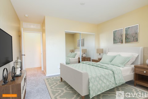 330 S Farmer Ave 3 Beds Apartment for Rent