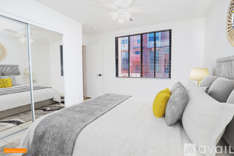 330 S Farmer Ave 3 Beds Townhouse for Rent - Photo gallery 2