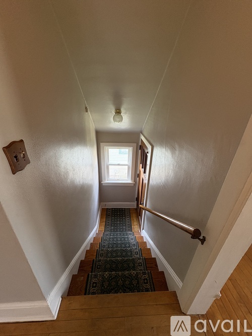 221 1/2 East Doty Avenue 2 Beds Apartment for Rent - Photo gallery 5