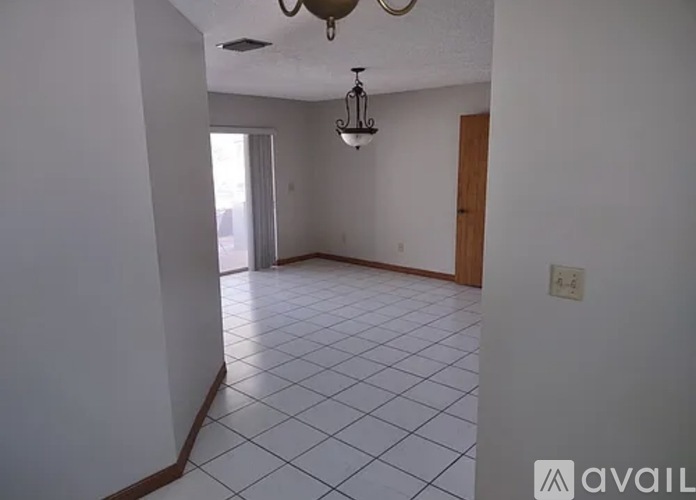 7624 Tallowtree Drive 3 Beds Single Family Home for Rent - Photo gallery 1