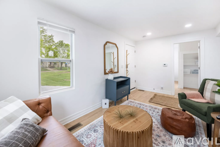 1523 East Madge Avenue 2 Beds Single Family Home for Rent - Photo gallery 1