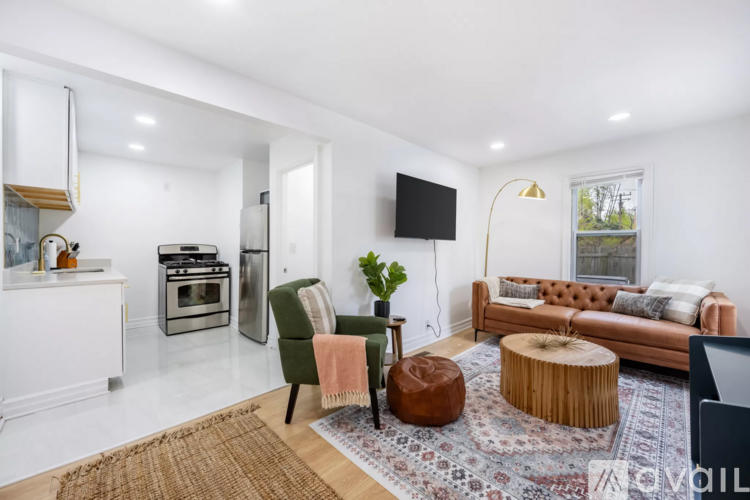 1523 East Madge Avenue 2 Beds Single Family Home for Rent - Photo gallery 2
