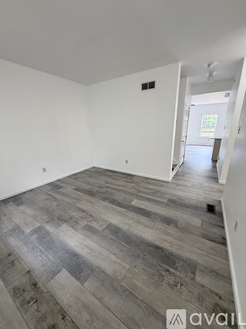 63 Lower Ridgeview Circle 3 Beds Townhouse for Rent - Photo gallery 1