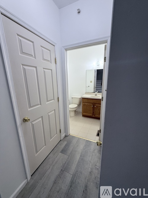 63 Lower Ridgeview Circle 3 Beds Townhouse for Rent - Photo gallery 4