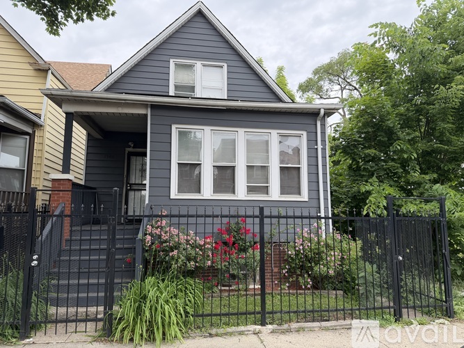 1540 West 71st Street 4 Beds Single Family Home for Rent - Photo gallery 1