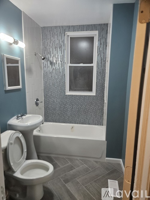1540 West 71st Street 4 Beds Single Family Home for Rent - Photo gallery 4