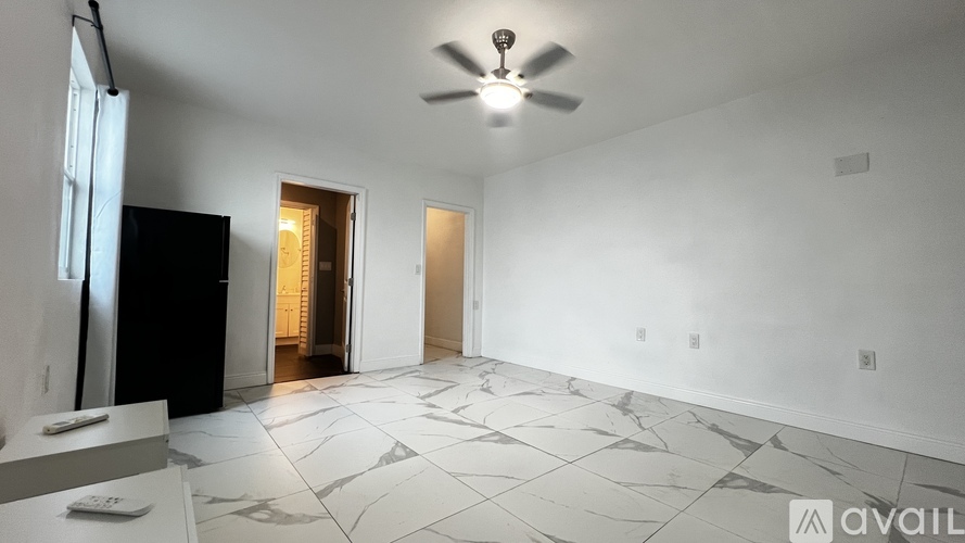 7502 Lakeside Blvd Studio Apartment for Rent - Photo gallery 3