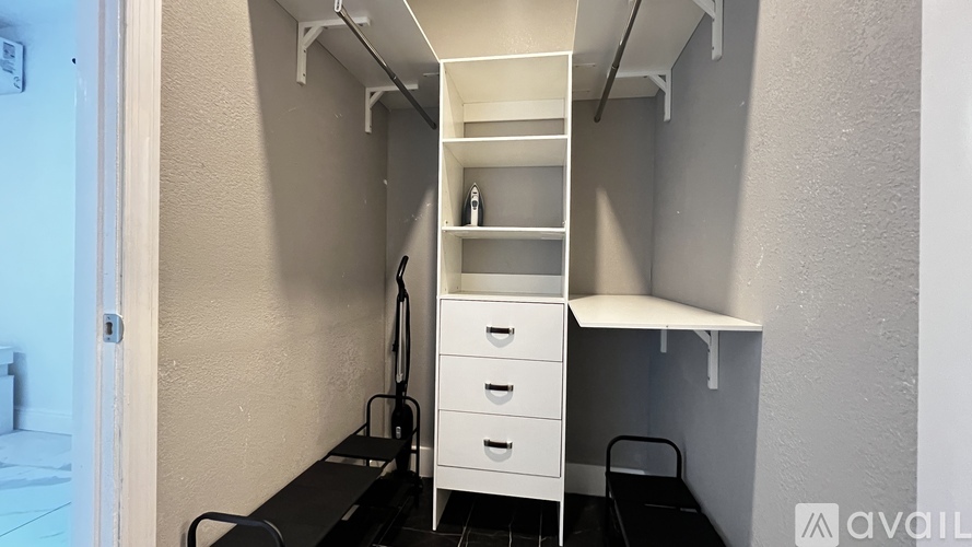 7502 Lakeside Blvd Studio Apartment for Rent - Photo gallery 5