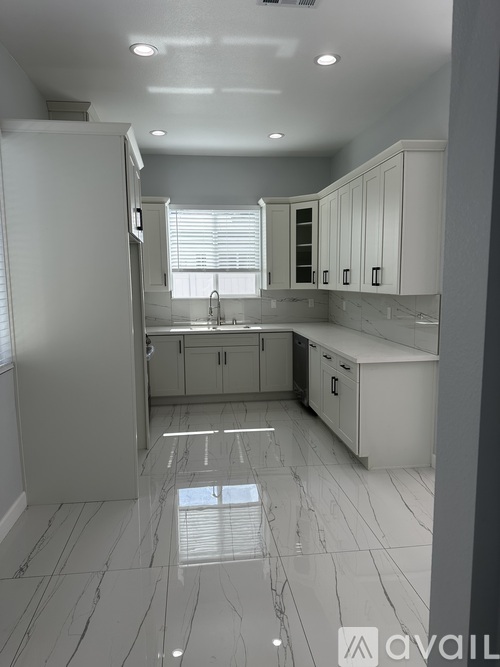 12626 Fletcher Dr 3 Beds Single Family Home for Rent - Photo gallery 5