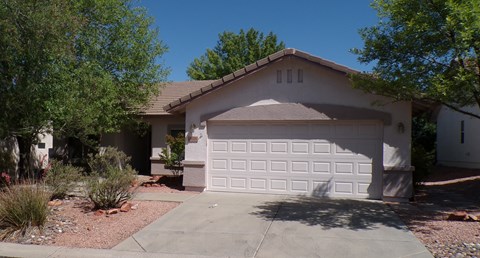 1825 W. Desert Willow Drive 3 Beds Apartment for Rent